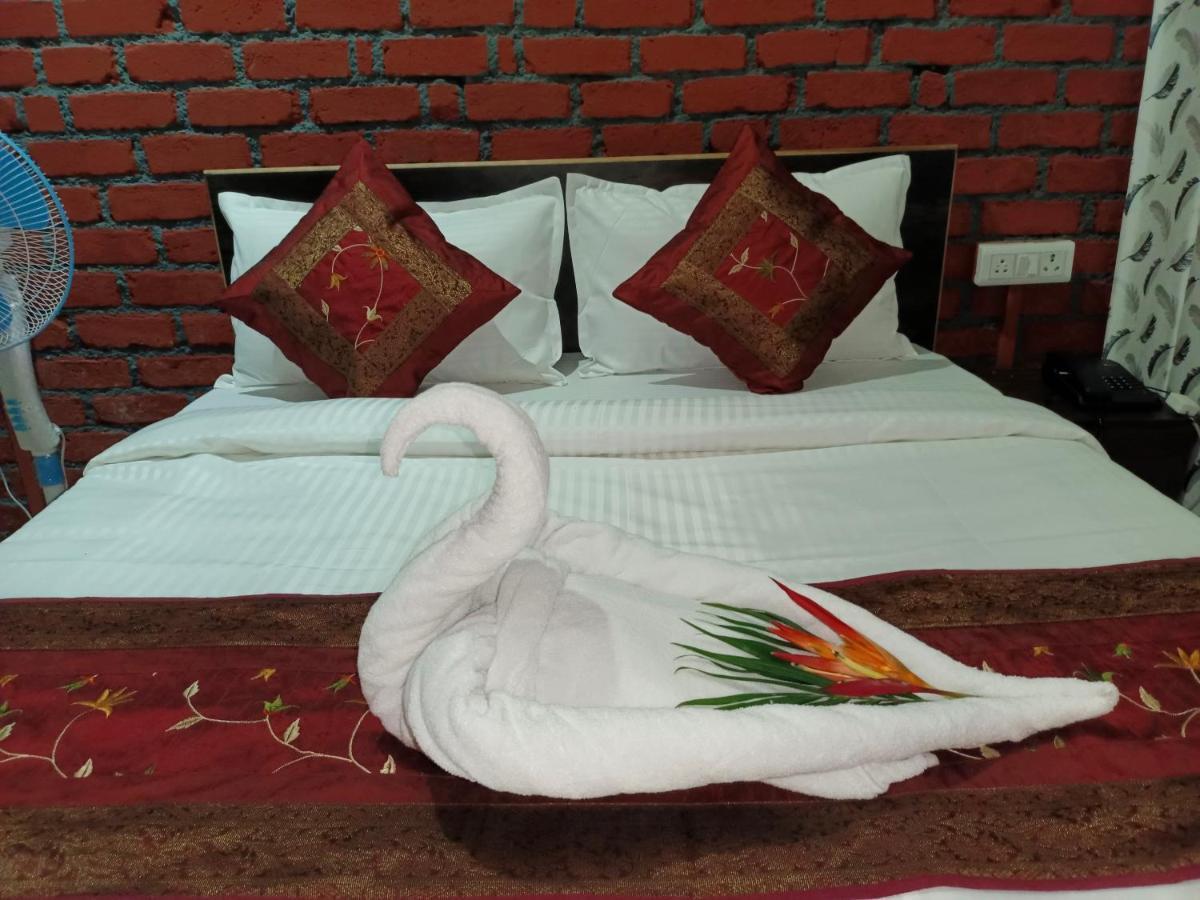 Tamboo Resort Vajreshwari Тхане Экстерьер фото